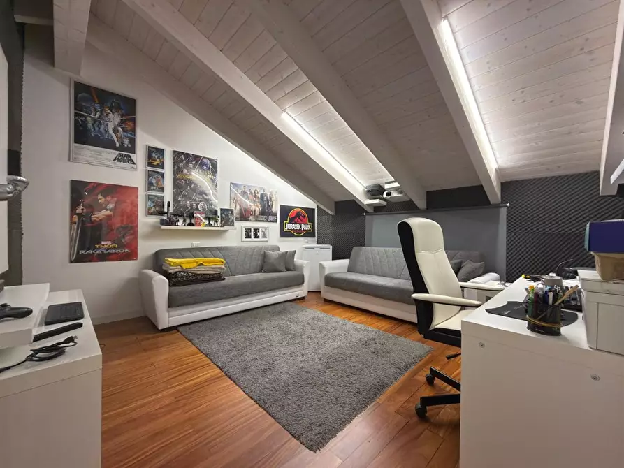 Immagine 2 di Appartamento in vendita  in piazza italia 1 a Vittuone