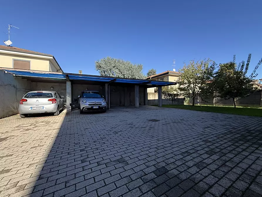 Immagine 3 di Appartamento in vendita  in via ponchielli 13 a Bareggio