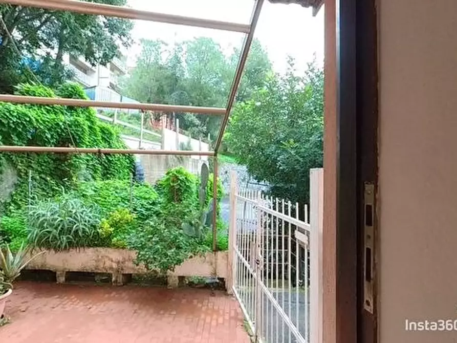 Immagine 2 di Appartamento in vendita  in Via Privata Neghelli a Alassio