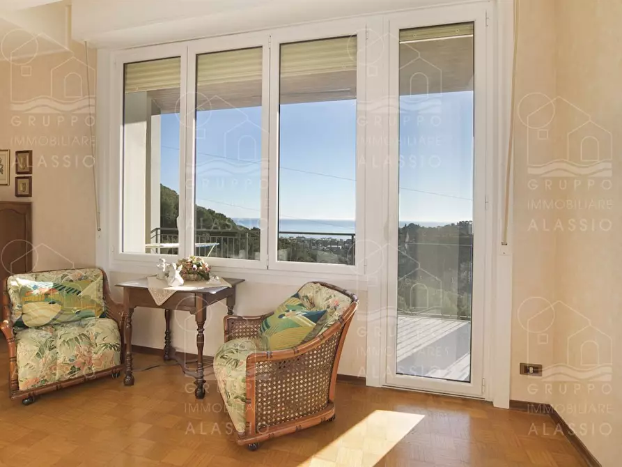 Immagine 9 di Villa in vendita  a Alassio