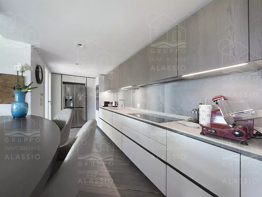 Immagine 6 di Villa in vendita  a Diano Marina