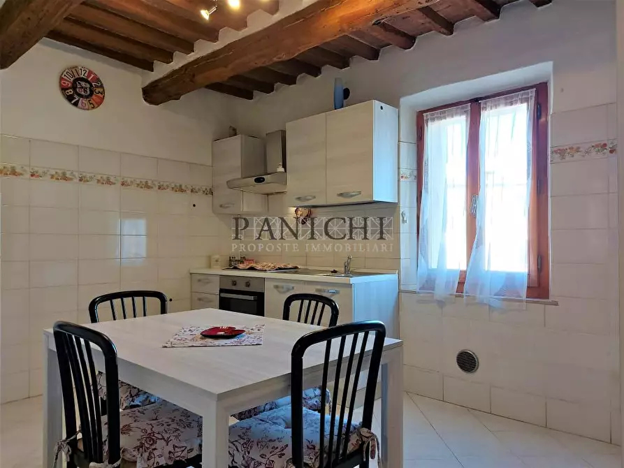 Immagine 1 di Appartamento in vendita  a Asciano