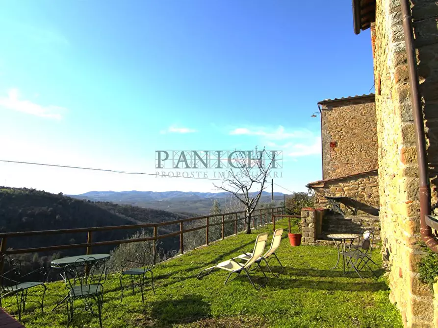 Immagine 9 di Rustico / casale in vendita  a Bucine