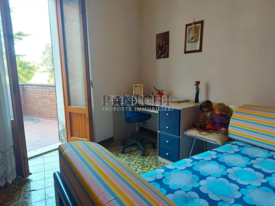 Immagine 7 di Palazzo in vendita  a Asciano