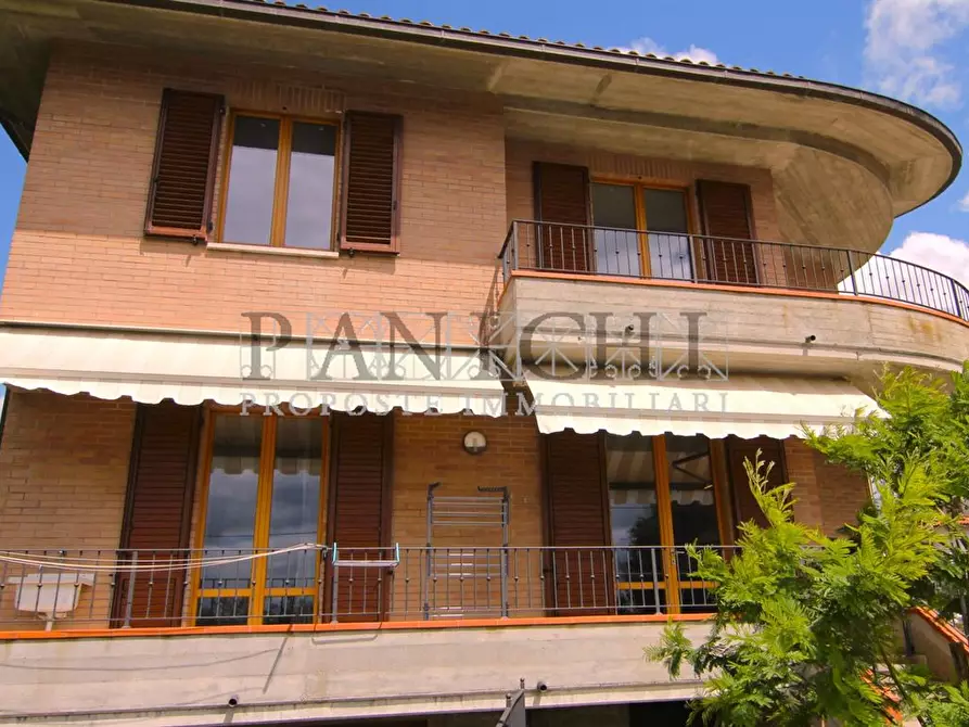 Immagine 2 di Casa bifamiliare in vendita  a Asciano