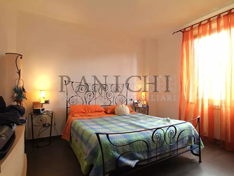 Immagine 4 di Casa bifamiliare in vendita  a Asciano