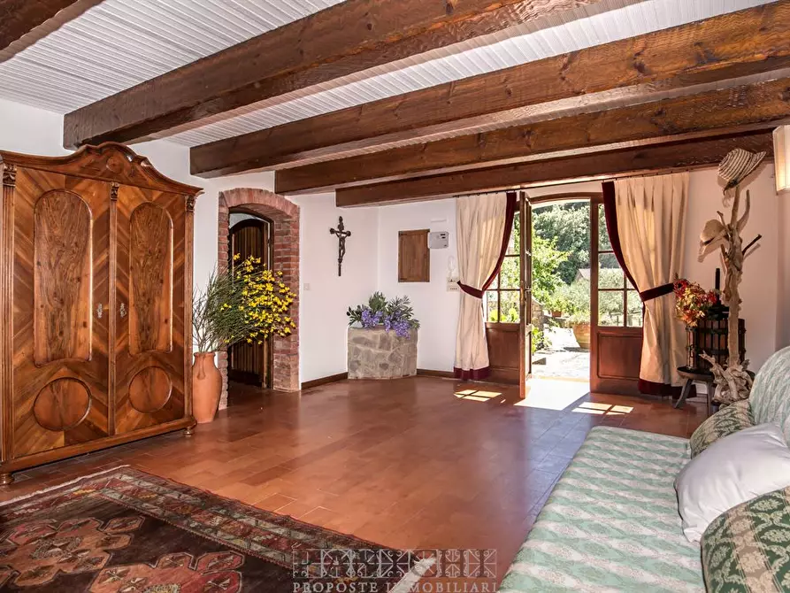 Immagine 9 di Rustico / casale in vendita  a Asciano