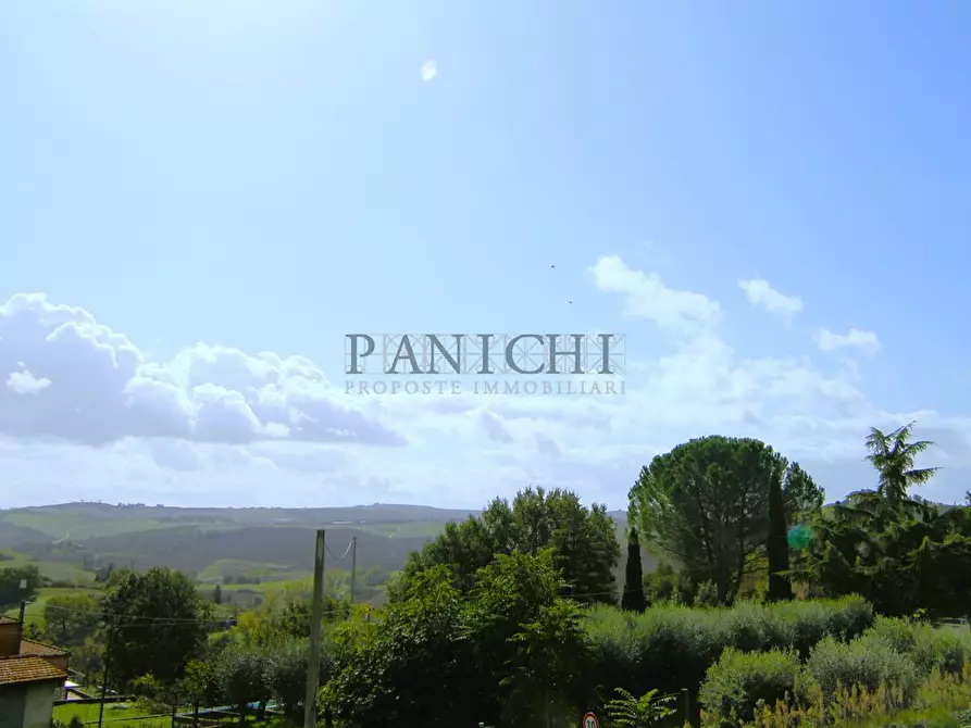 Immagine 9 di Casa semindipendente in vendita  a Asciano