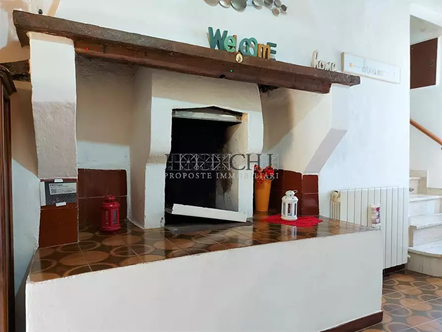 Immagine 1 di Appartamento in vendita  a Asciano