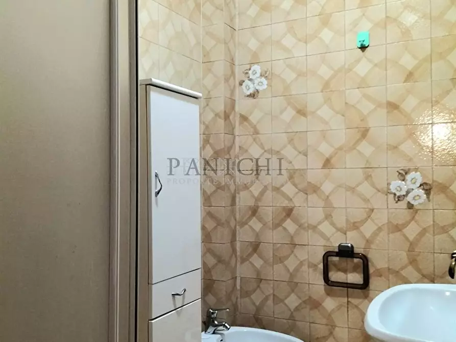 Immagine 5 di Appartamento in vendita  a Siena