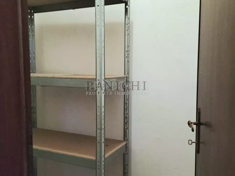 Immagine 6 di Appartamento in vendita  a Siena