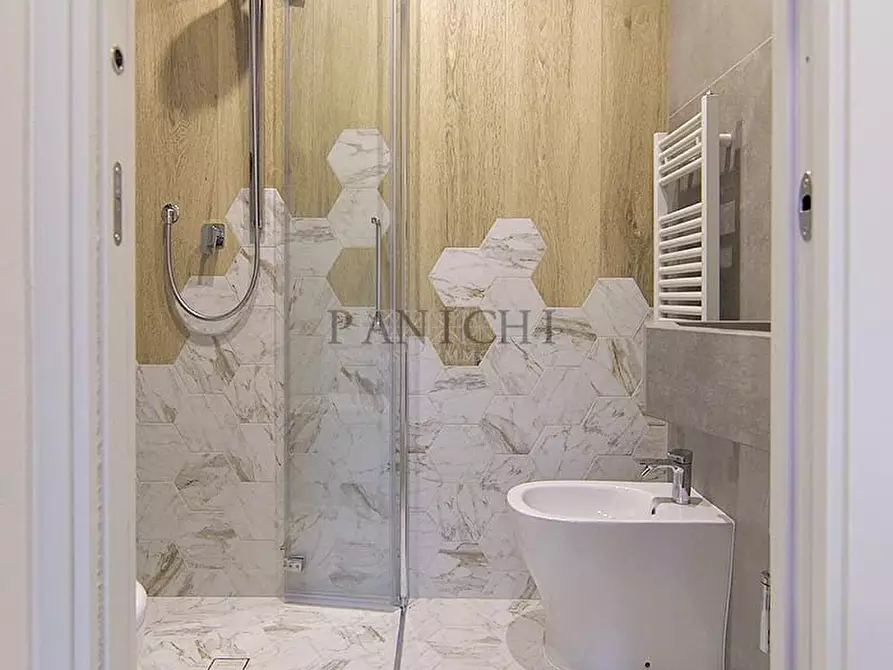 Immagine 4 di Appartamento in vendita  in Via Dante Alighieri a Asciano