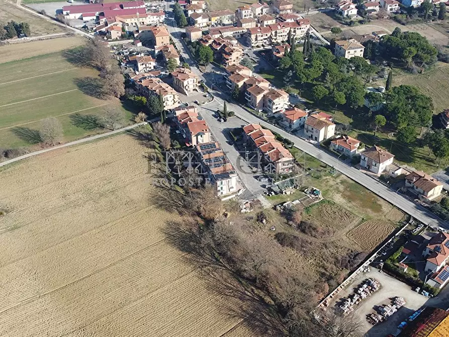 Immagine 4 di Villetta a schiera in vendita  in Via Tolomei a Asciano