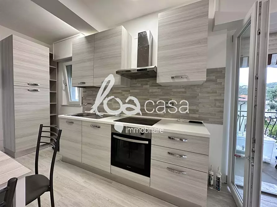 Immagine 2 di Appartamento in affitto  a Loano