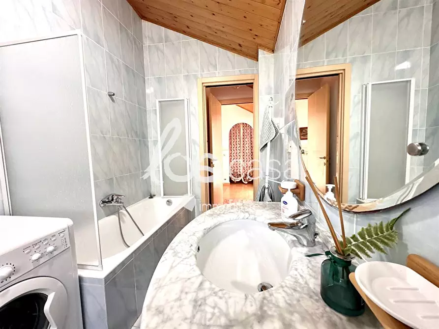 Immagine 3 di Attico in affitto  a Loano