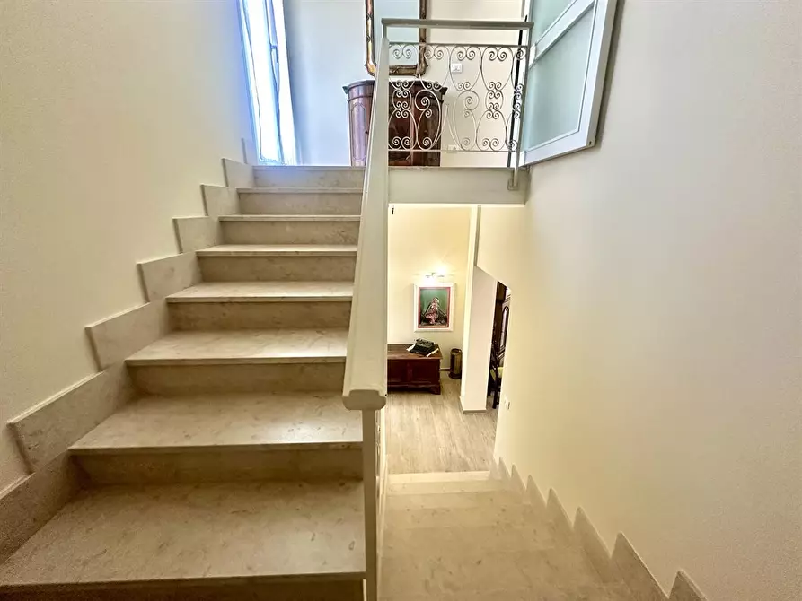 Immagine 3 di Villa in vendita  a Loano