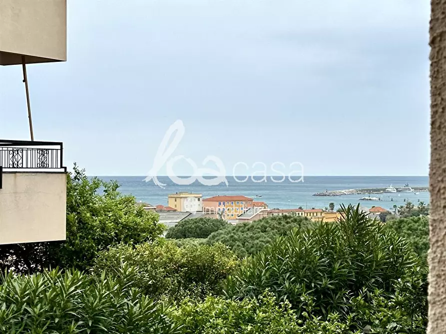 Immagine 3 di Appartamento in affitto  a Pietra Ligure