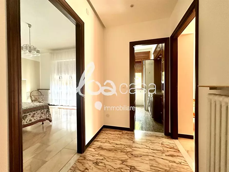 Immagine 1 di Appartamento in affitto  a Loano