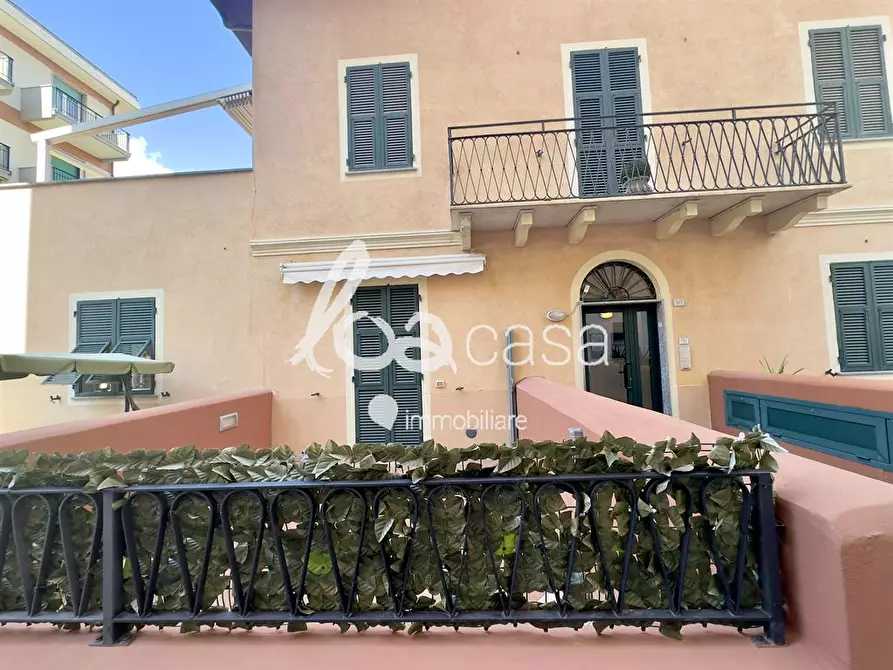 Immagine 6 di Appartamento in vendita  a Pietra Ligure
