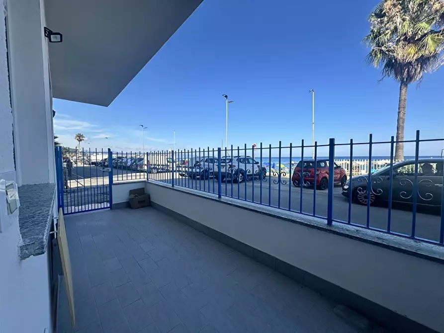 Immagine 2 di Loft/Open space in affitto  a Ceriale