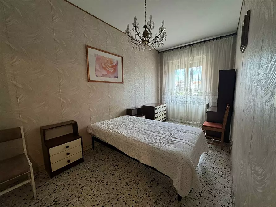 Immagine 7 di Appartamento in vendita  in Corso Giulio Cesare a Torino