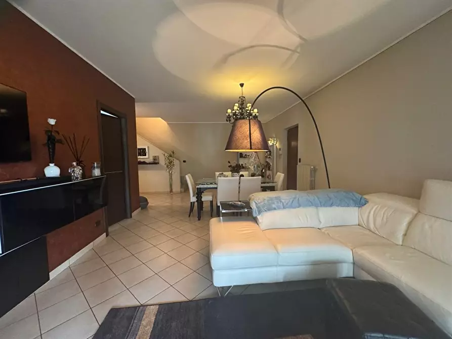 Immagine 3 di Appartamento in vendita  in Strada Genova a Moncalieri