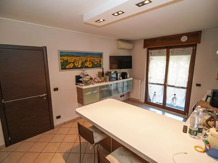 Immagine 4 di Appartamento in vendita  in Strada Genova a Moncalieri