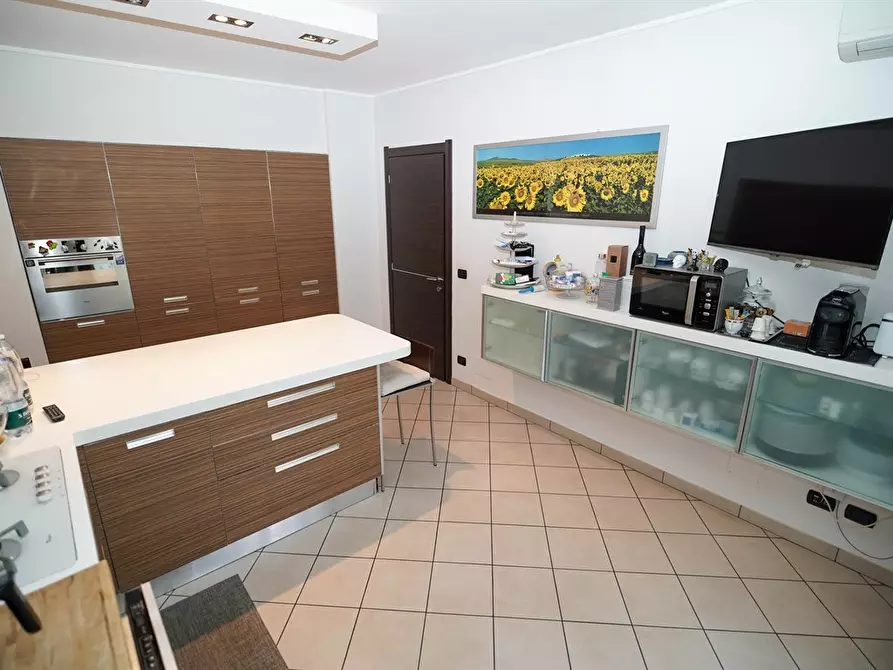 Immagine 6 di Appartamento in vendita  in Strada Genova a Moncalieri