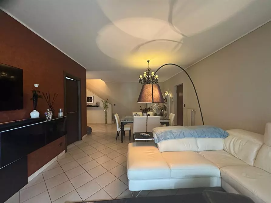 Immagine 2 di Appartamento in vendita  in Strada Genova a Moncalieri