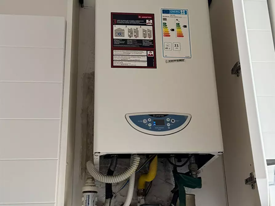 Immagine 2 di Appartamento in affitto  a Moncalieri