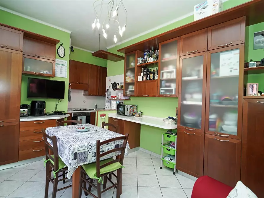 Immagine 2 di Appartamento in vendita  a Moncalieri