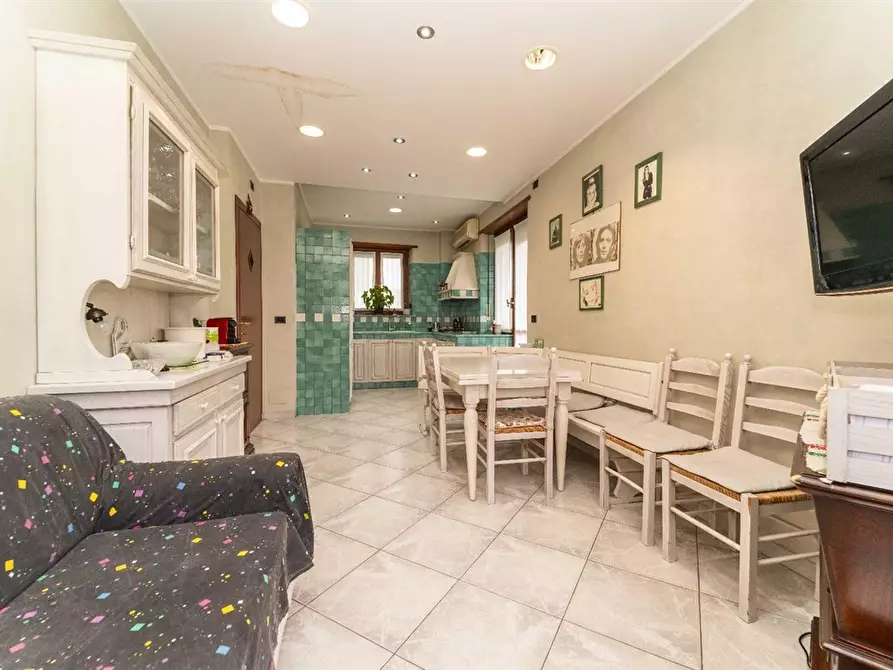 Immagine 1 di Appartamento in vendita  a Torino