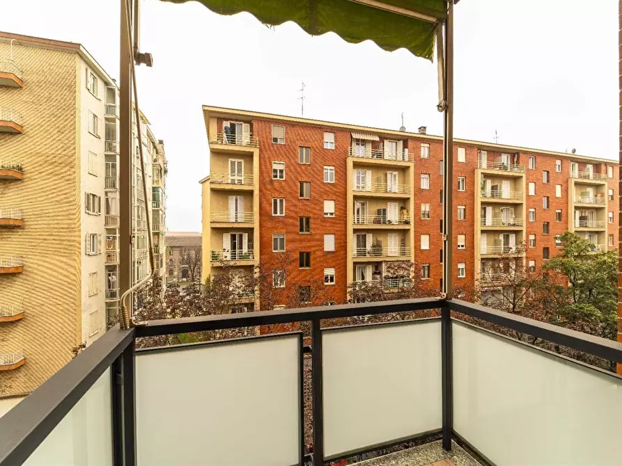 Immagine 2 di Appartamento in vendita  a Torino