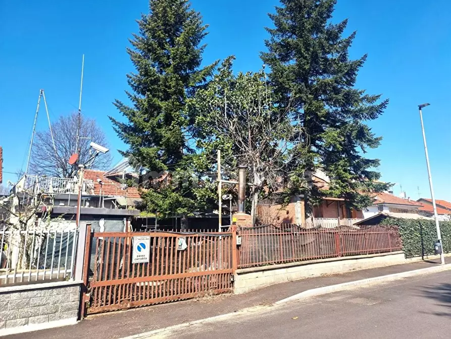 Immagine 2 di Casa indipendente in vendita  a Nichelino