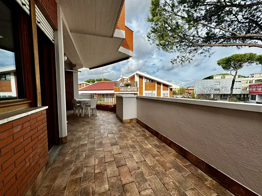 Immagine 4 di Attico in vendita  in Via Valerico Laccetti a Roma