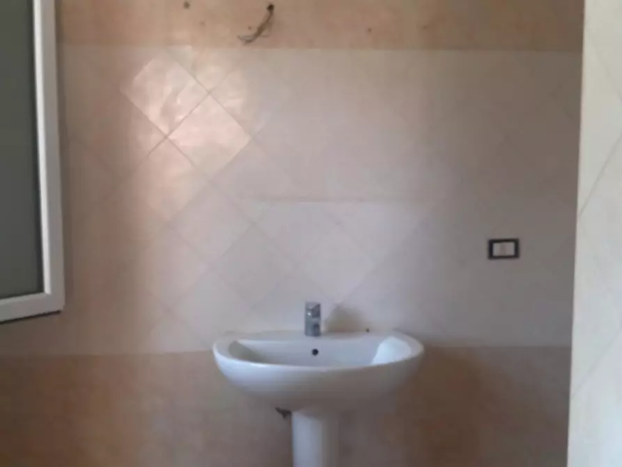 Immagine 2 di Appartamento in vendita  in Via Giuseppe Garibaldi 93 a Guidonia Montecelio