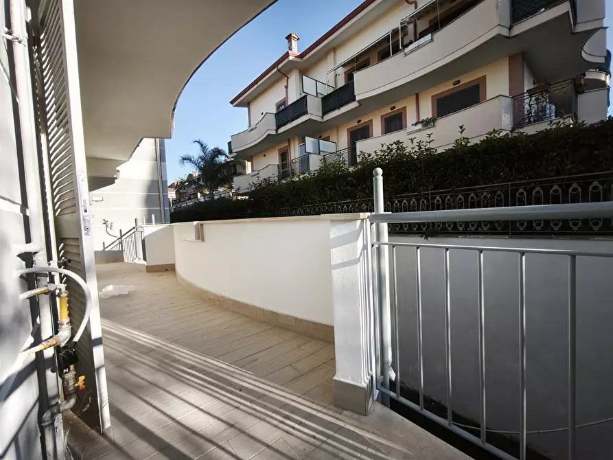 Immagine 1 di Appartamento in vendita  in Via dei Pini a Fonte Nuova