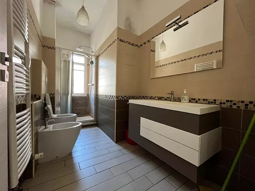 Immagine 1 di Appartamento in vendita  in Via Attilio Hortis a Roma