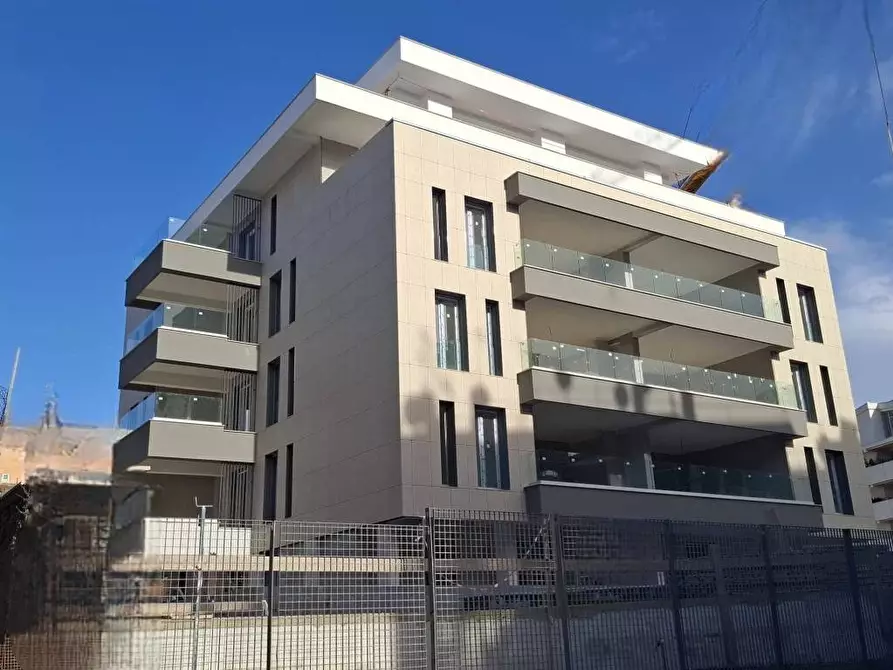 Immagine 3 di Appartamento in vendita  in Via Otricoli a Roma