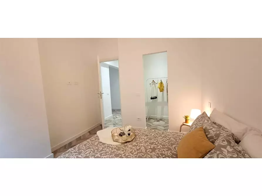 Immagine 7 di Appartamento in vendita  in Piazza Acilia a Roma