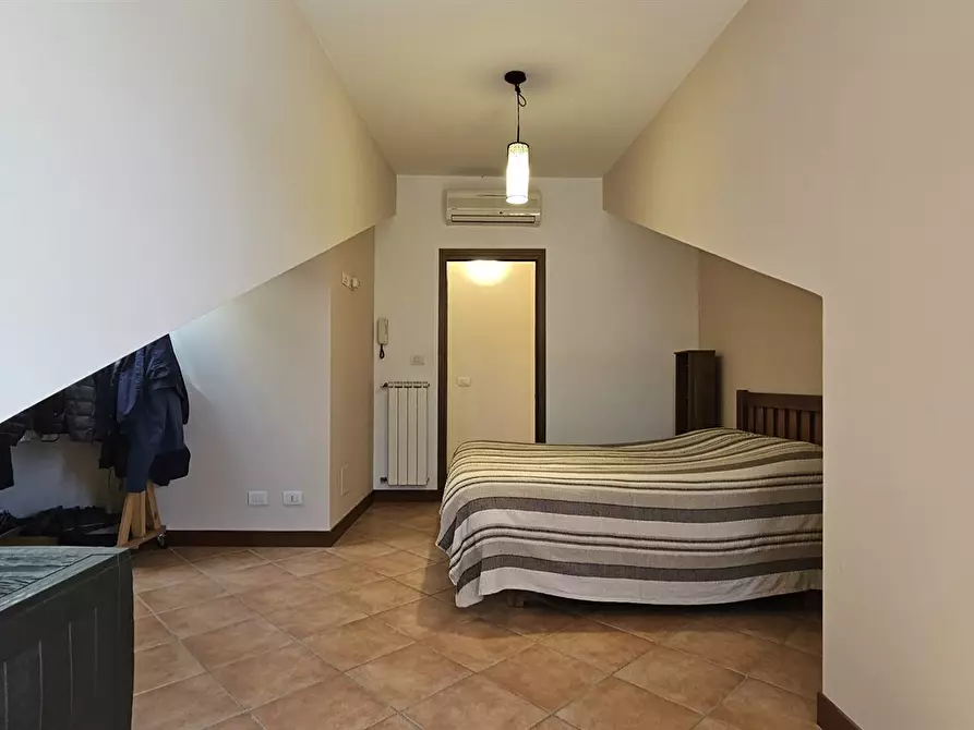 Immagine 7 di Casa bifamiliare in vendita  in Via Poggio Fiorito a Guidonia Montecelio