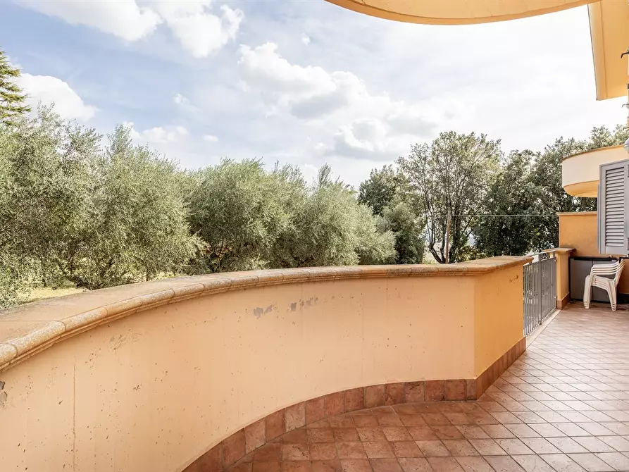 Immagine 9 di Appartamento in vendita  in Via Lago Di Bracciano a Fonte Nuova