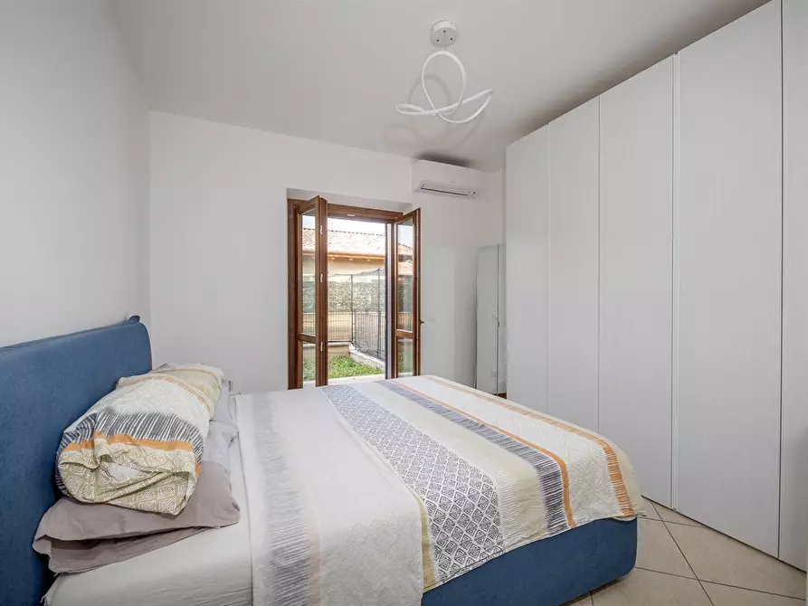 Immagine 3 di Appartamento in vendita  in Via Lago Di Bracciano a Fonte Nuova