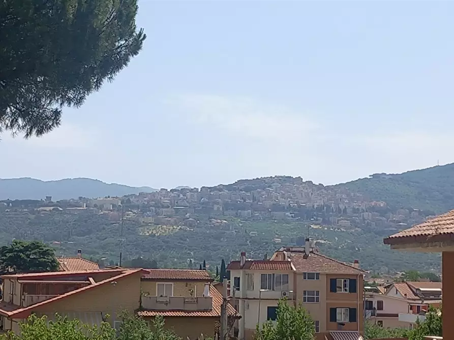 Immagine 3 di Appartamento in vendita  in Via Giuseppe Garibaldi a Guidonia Montecelio