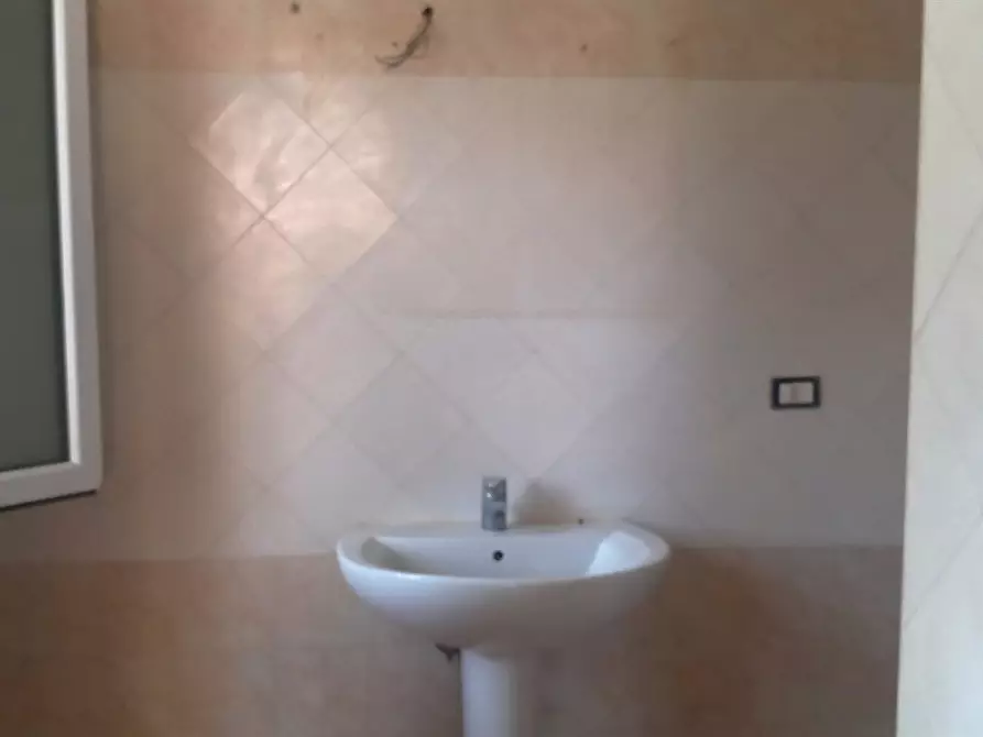 Immagine 1 di Appartamento in vendita  in Via Giuseppe Garibaldi a Guidonia Montecelio