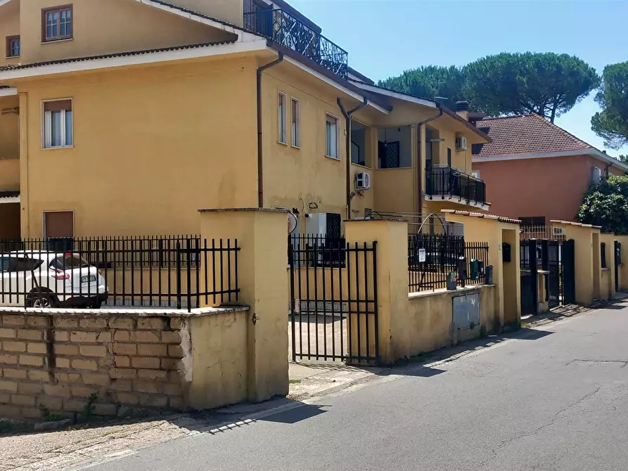 Immagine 4 di Appartamento in vendita  in Via Giuseppe Garibaldi a Guidonia Montecelio