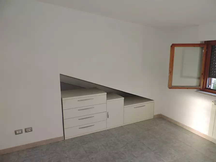 Immagine 7 di Villetta a schiera in vendita  in Via Roviano a Guidonia Montecelio