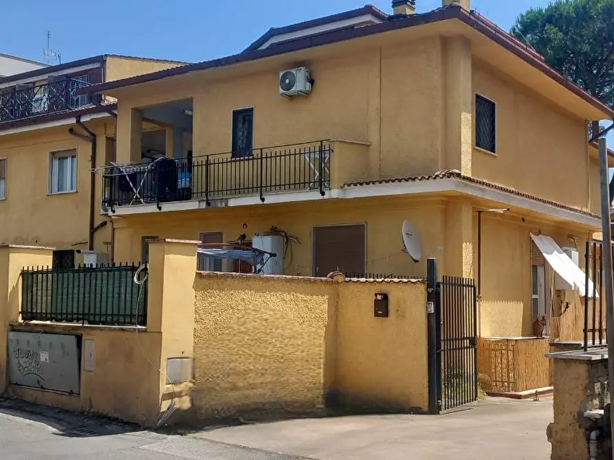 Immagine 5 di Appartamento in vendita  in Via Giuseppe Garibaldi a Guidonia Montecelio