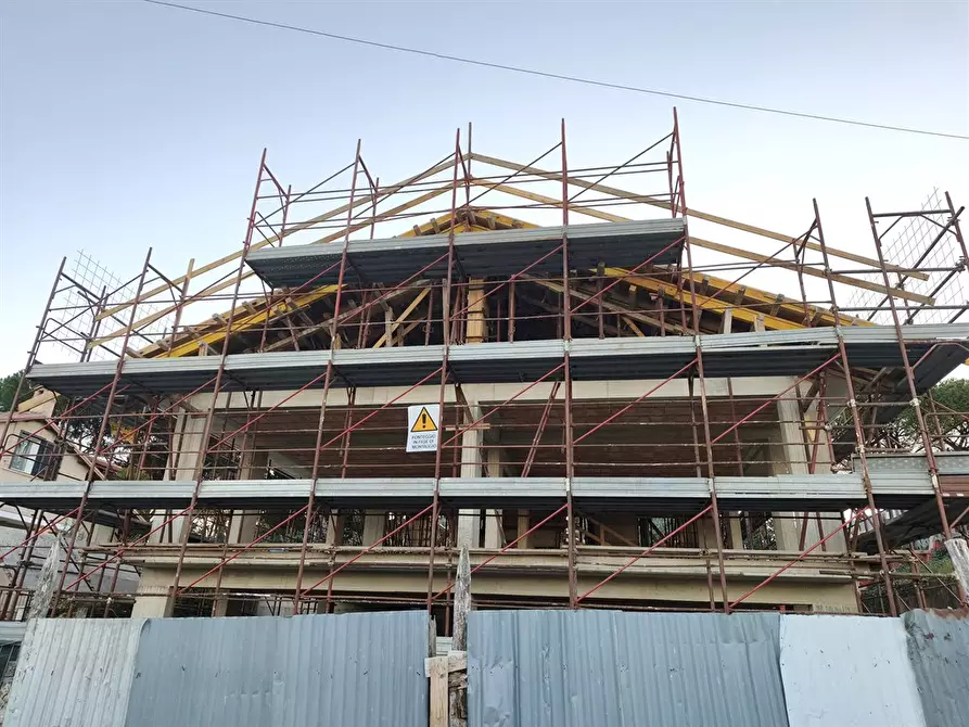Immagine 7 di Villa in vendita  in Via Nicola Berloco a Fonte Nuova