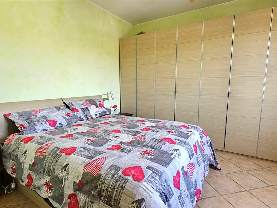 Immagine 3 di Villa in vendita  in via Francesco Borromini a Guidonia Montecelio